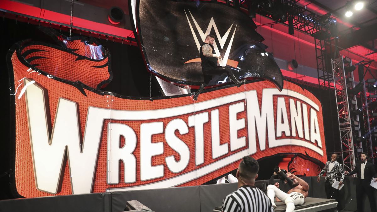 A surreal night 1 of WrestleMania 36 leans into that feeling in superb Boneyard Match