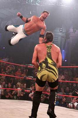 AJ Styles vs Rob Van Dam in TNA. Photo by George Tahinos, georgetahinos.smugmug.com