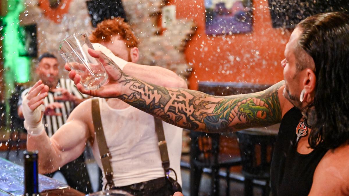 SmackDown: The Bar Fight to end all Bar Fights