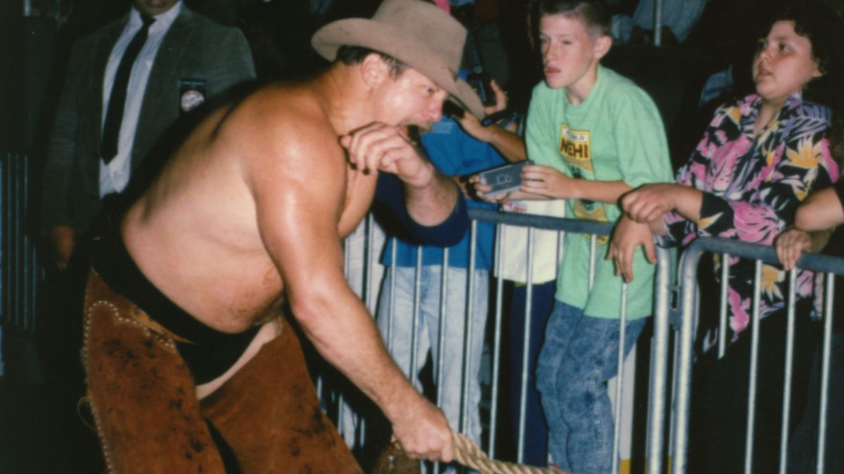 A verbose Stan Hansen highlight of Hall of Fame induction