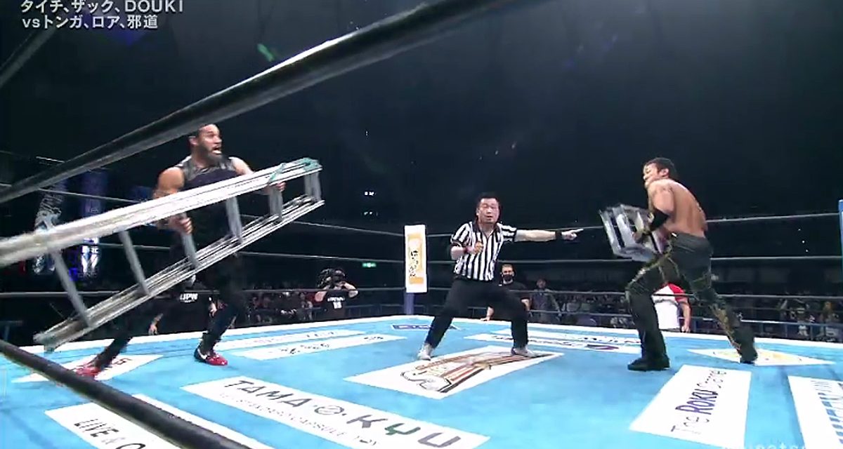 Bullet Club, Suzuki-gun feud erupts into ladder brawl