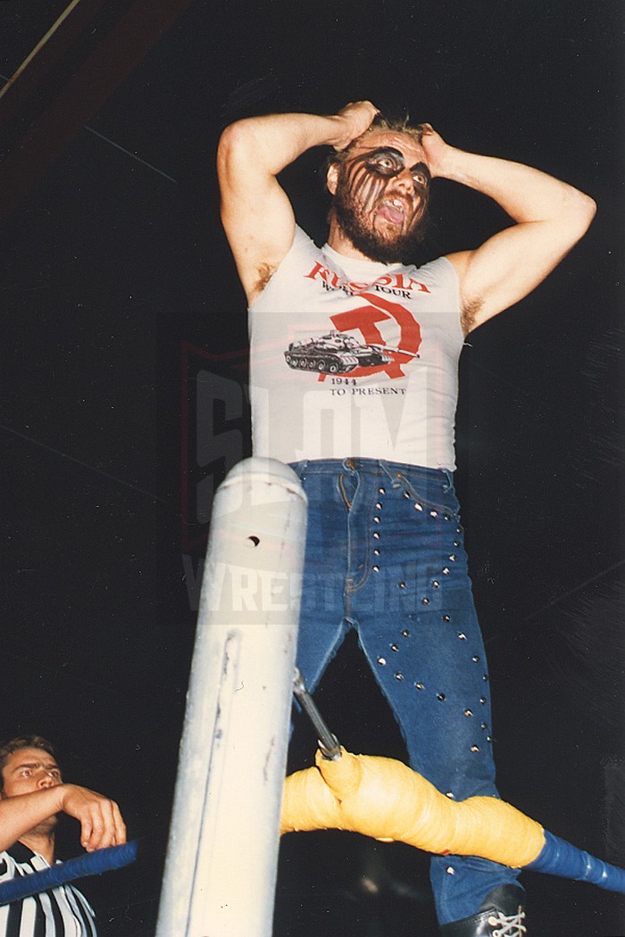 Chris Colt at a Bearman McKigney show in southern Ontario. Photo by Terry Dart