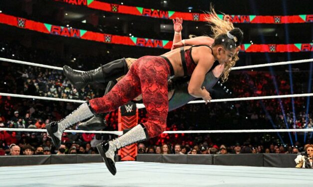 RAW: Big Time Becks big time blocks Bianca Belair from title shot
