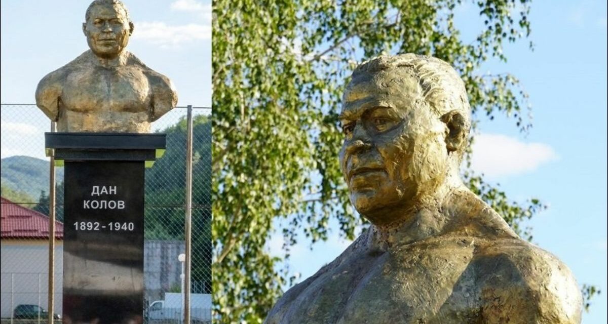 Dan Koloff bust unveiled in Bulgaria
