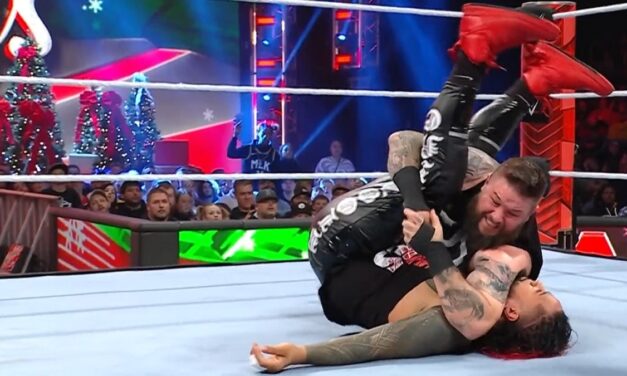 RAW: Kevin Owens fends off a Bloodline invasion