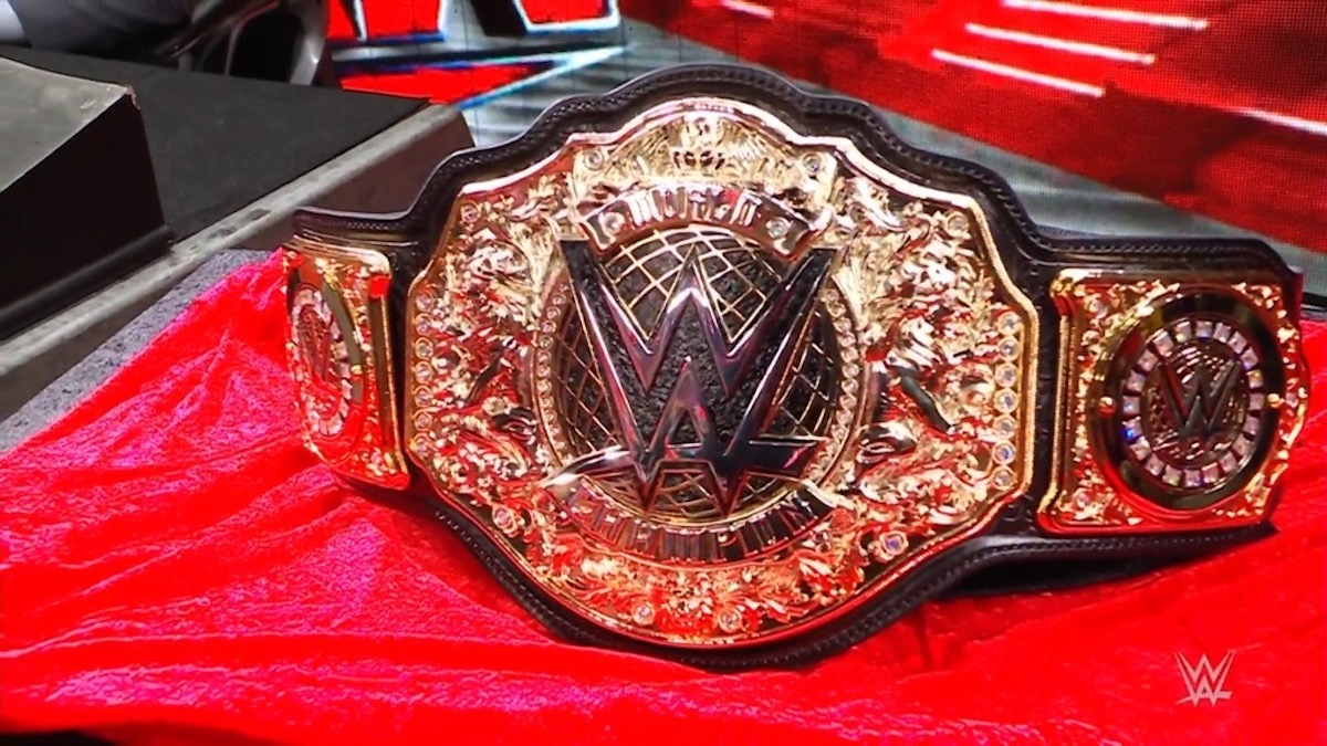 RAW The King of Kings announces the World Heavyweight Championship