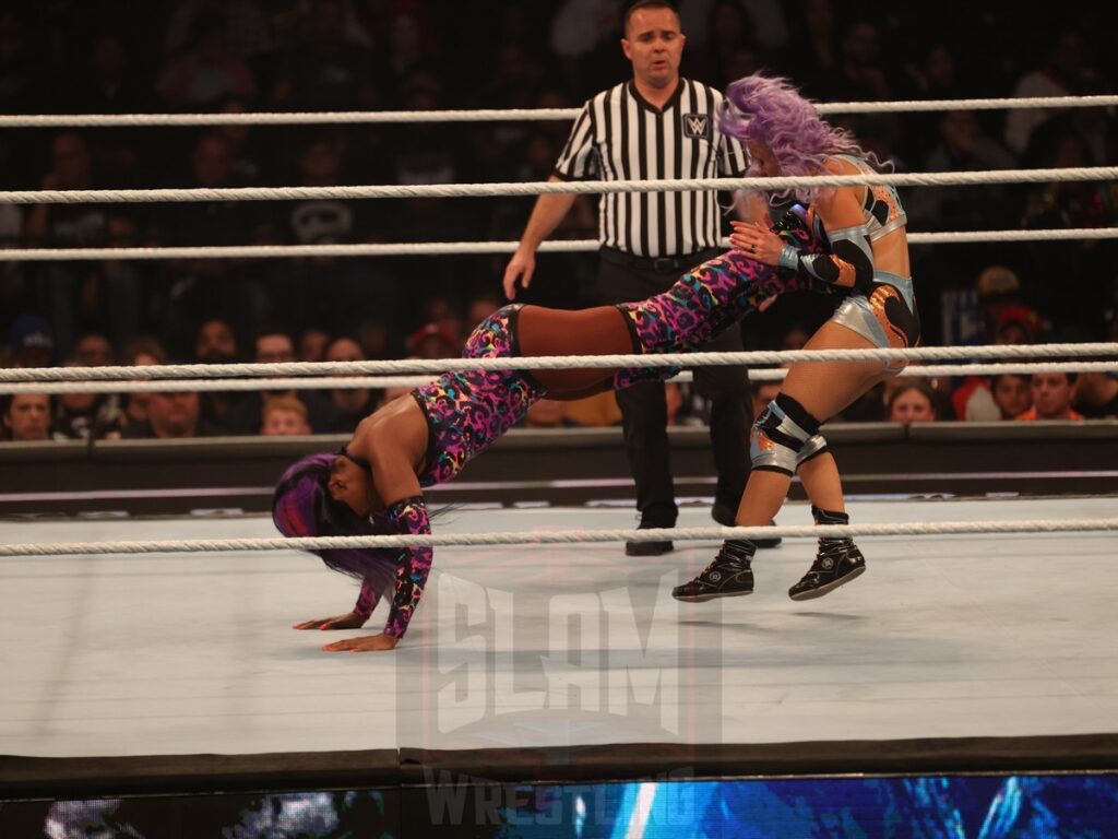 Naomi vs. Candice LeRae at WWE Smackdown on Friday, October 25, 2024, at the Barclays Center in Brooklyn, NY. Photo by George Tahinos, https://georgetahinos.smugmug.com