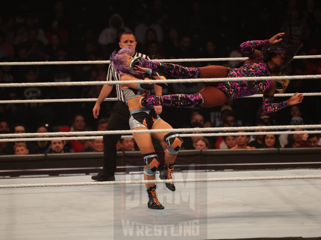 Naomi vs. Candice LeRae at WWE Smackdown on Friday, October 25, 2024, at the Barclays Center in Brooklyn, NY. Photo by George Tahinos, https://georgetahinos.smugmug.com