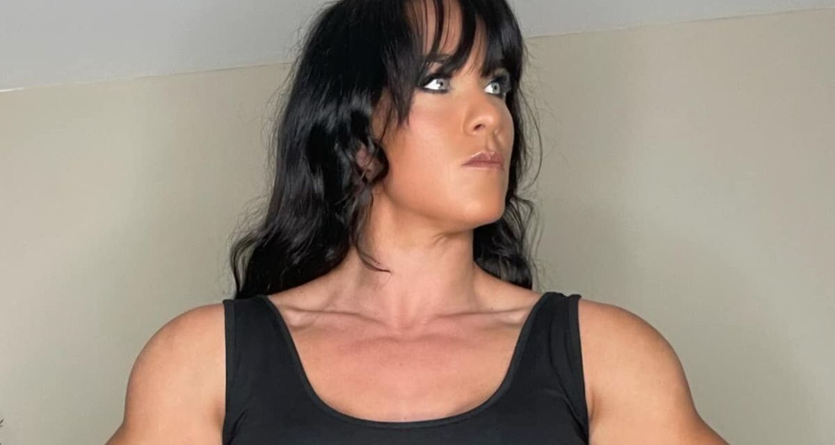 Chyna cosplayer moving up fitness & bodybuilding ranks