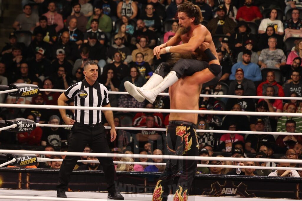 Jay White vs. “Hangman” Adam Page at AEW Full Gear on Saturday, November 23, 2024, at the Prudential Center in Newark, NJ. Photo by George Tahinos, https://georgetahinos.smugmug.com