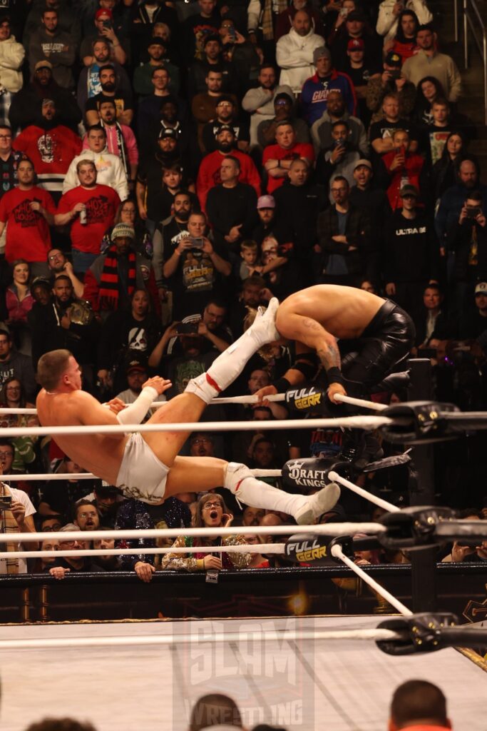 Will Ospreay vs. Kyle Fletcher at AEW Full Gear on Saturday, November 23, 2024, at the Prudential Center in Newark, NJ. Photo by George Tahinos, https://georgetahinos.smugmug.com