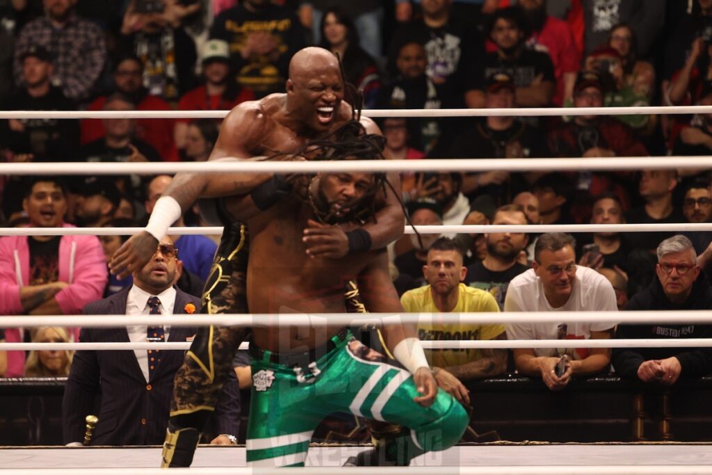 Swerve Strickland vs. Bobby Lashley at AEW Full Gear on Saturday, November 23, 2024, at the Prudential Center in Newark, NJ. Photo by George Tahinos, https://georgetahinos.smugmug.com