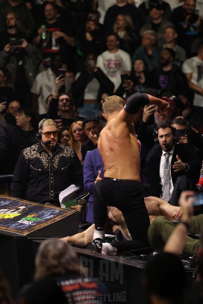 AEW World Championship Match: Jon Moxley (c) vs. Orange Cassidy at AEW Full Gear on Saturday, November 23, 2024, at the Prudential Center in Newark, NJ. Photo by George Tahinos, https://georgetahinos.smugmug.com