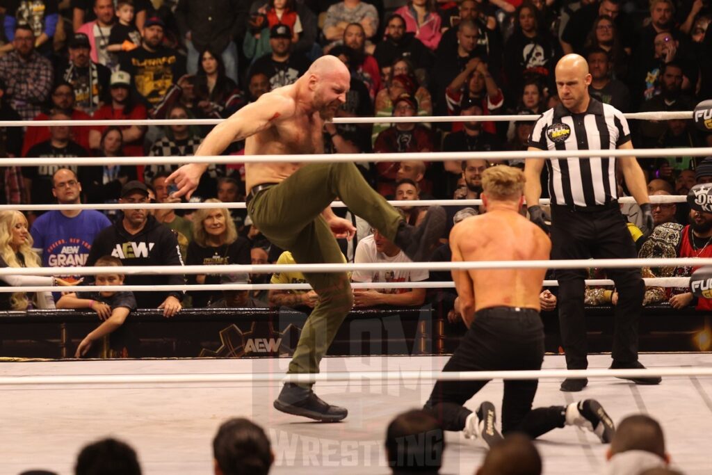 AEW World Championship Match: Jon Moxley (c) vs. Orange Cassidy at AEW Full Gear on Saturday, November 23, 2024, at the Prudential Center in Newark, NJ. Photo by George Tahinos, https://georgetahinos.smugmug.com