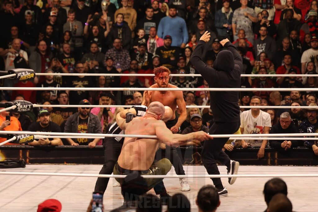 AEW World Championship Match: Jon Moxley (c) vs. Orange Cassidy at AEW Full Gear on Saturday, November 23, 2024, at the Prudential Center in Newark, NJ. Photo by George Tahinos, https://georgetahinos.smugmug.com