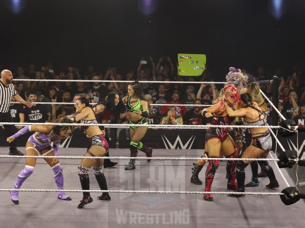 Fatal Influence, Cora Jade and Roxanne Perez vs Stephanie Vaquer, Jordynne Grace, Kehlani Jordan, ZARIA, and Giulia at NXT on Wednesday, November 6, 2024, at the 2300 Arena, in Philadelphia, PA. Photo by George Tahinos, https://georgetahinos.smugmug.com