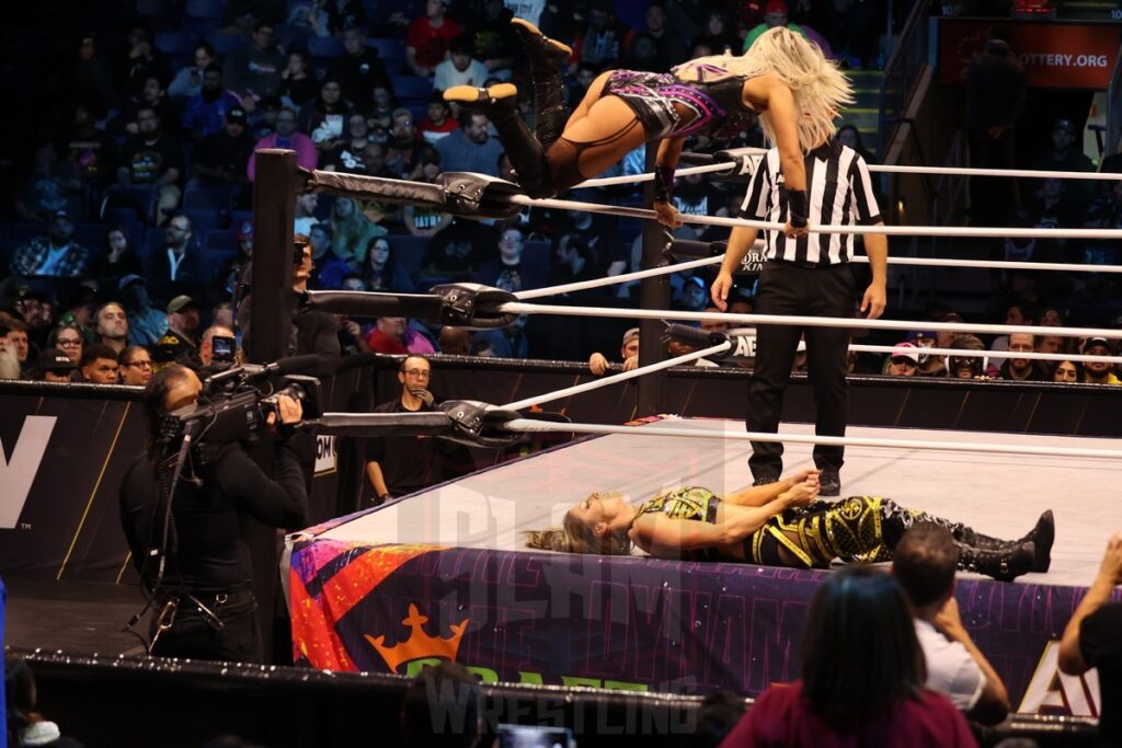 Britt Baker vs Penelope Ford at AEW Dynamite on Wednesday, November 13, 2024, at the Total Mortgage Arena, in Bridgeport, Connecticut. Photo by George Tahinos, georgetahinos.smugmug.com