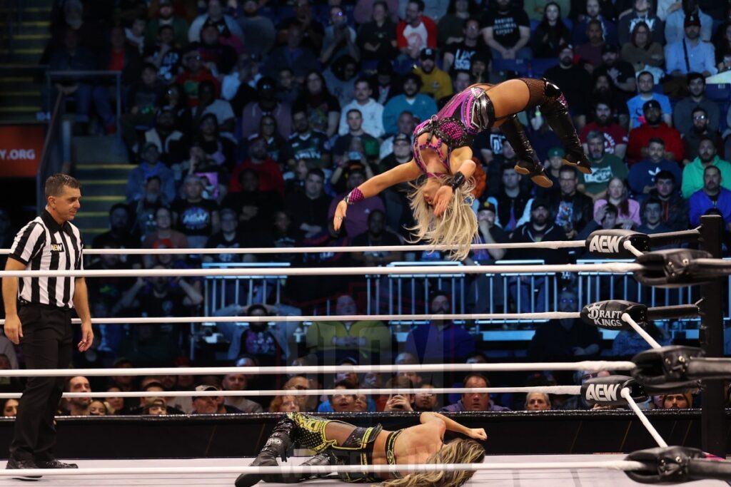 Britt Baker vs Penelope Ford at AEW Dynamite on Wednesday, November 13, 2024, at the Total Mortgage Arena, in Bridgeport, Connecticut. Photo by George Tahinos, georgetahinos.smugmug.com