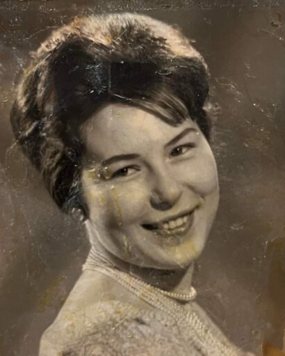 A young Gail Stirling.