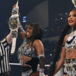 SmackDown: Naomi helped Bianca retain gold