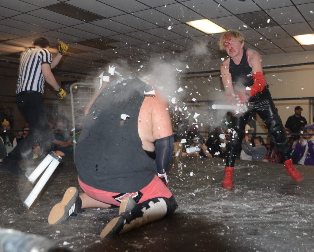 Tommy Trainwreck and Randi West at Horror Slam at the Livonia Elk's Lodge, on December 13, 2024. Photo by Brad McFarlin.