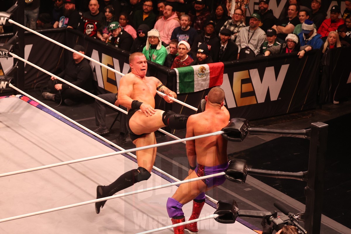 Kyle Fletcher vs Daniel Garcia at AEW Dynamite, at the Hammerstein Ballroom in New York, New York, taped on Sunday, December 22, and airing on Wednesday, December 25, 2024. Photo by George Tahinos, georgetahinos.smugmug.com