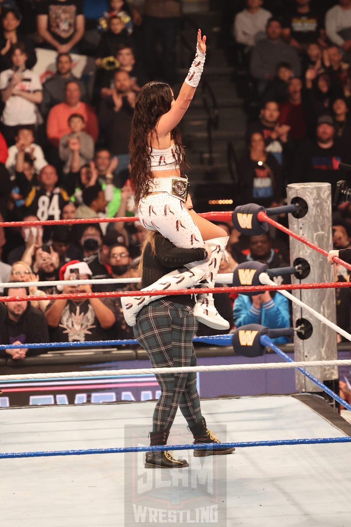 Piper Niven carries new US Women's champion Chelsea Green at WWE Saturday Night's Main Event on Saturday, December 14, 2024, at the Nassau Veterans Memorial Coliseum in Uniondale, New York. Photo by George Tahinos, georgetahinos.smugmug.com