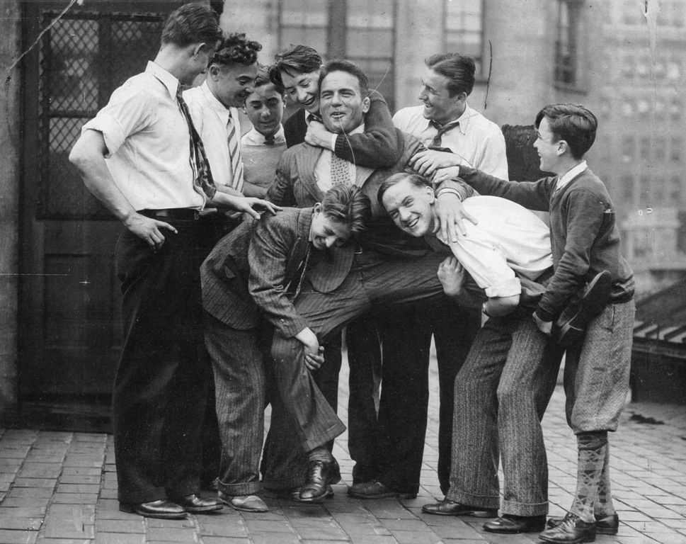 One of the few matches Jim Londos lost was to a group of kids during a tour of England. (Author's collection)