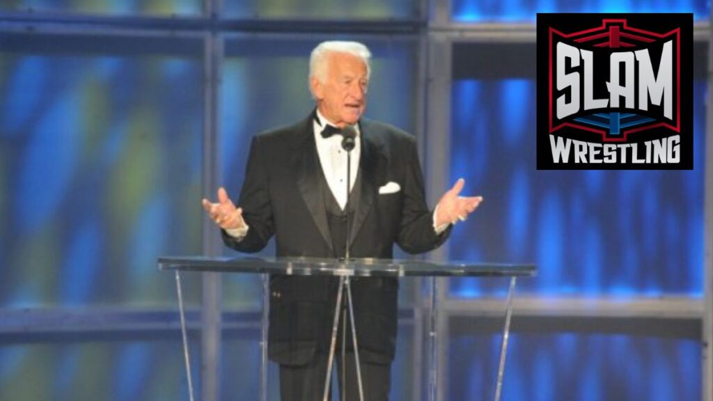 Bob Uecker at his WWE Hall of Fame induction in 2010 in Phoenix, at WrestleMania 26. Photo by Mike Mastrandrea, https://www.instagram.com/mikemastrandrea_photography