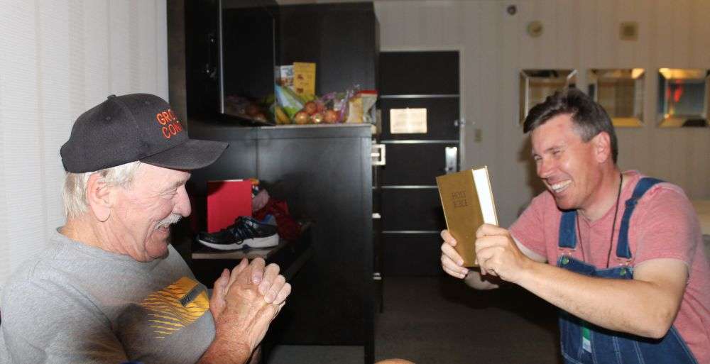 Ed Wiskoski doesn't shy away from a Bible-toting Kurt Nielsen in our room at the Cauliflower Alley Club reunion in 2017. Photo by Greg Oliver