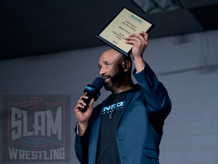 Jesse Scott accepts his induction into the NEO Spirit Pro Wrestling Hall of Fame in 2023. Photo by Sam Cino, www.cinofoto.com
